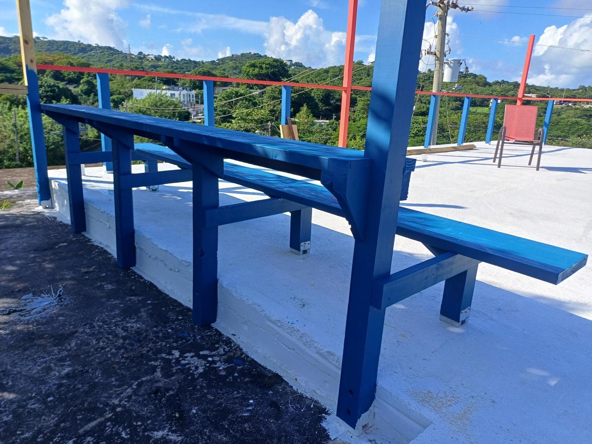 Rooster Run Glamping Camping Has Rooftop And Off The Ground Glamping Experience For 1 To 16 In A Single Tent And Views Of The Rain Forrest And To Culebra Across The Atlantic Ocean W Tents, Linens, Deluxe Air Beds, Warm Shower And More At A Great Pric Vieques Esterno foto