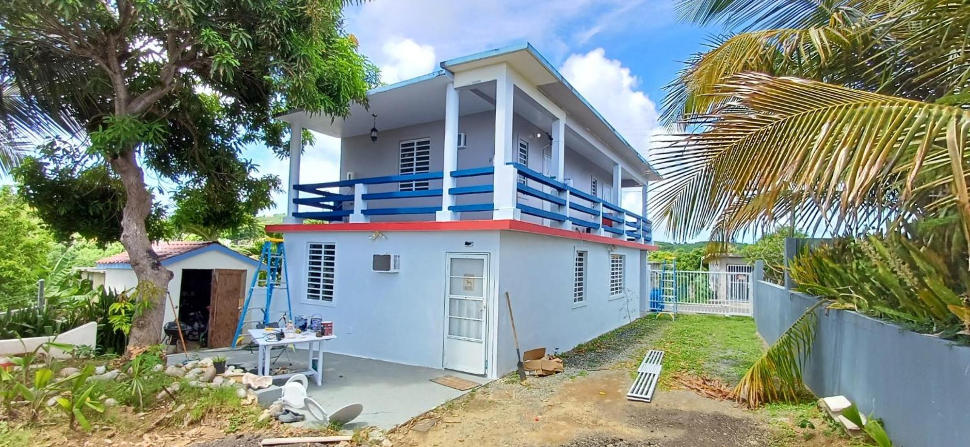 Rooster Run Glamping Camping Has Rooftop And Off The Ground Glamping Experience For 1 To 16 In A Single Tent And Views Of The Rain Forrest And To Culebra Across The Atlantic Ocean W Tents, Linens, Deluxe Air Beds, Warm Shower And More At A Great Pric Vieques Esterno foto