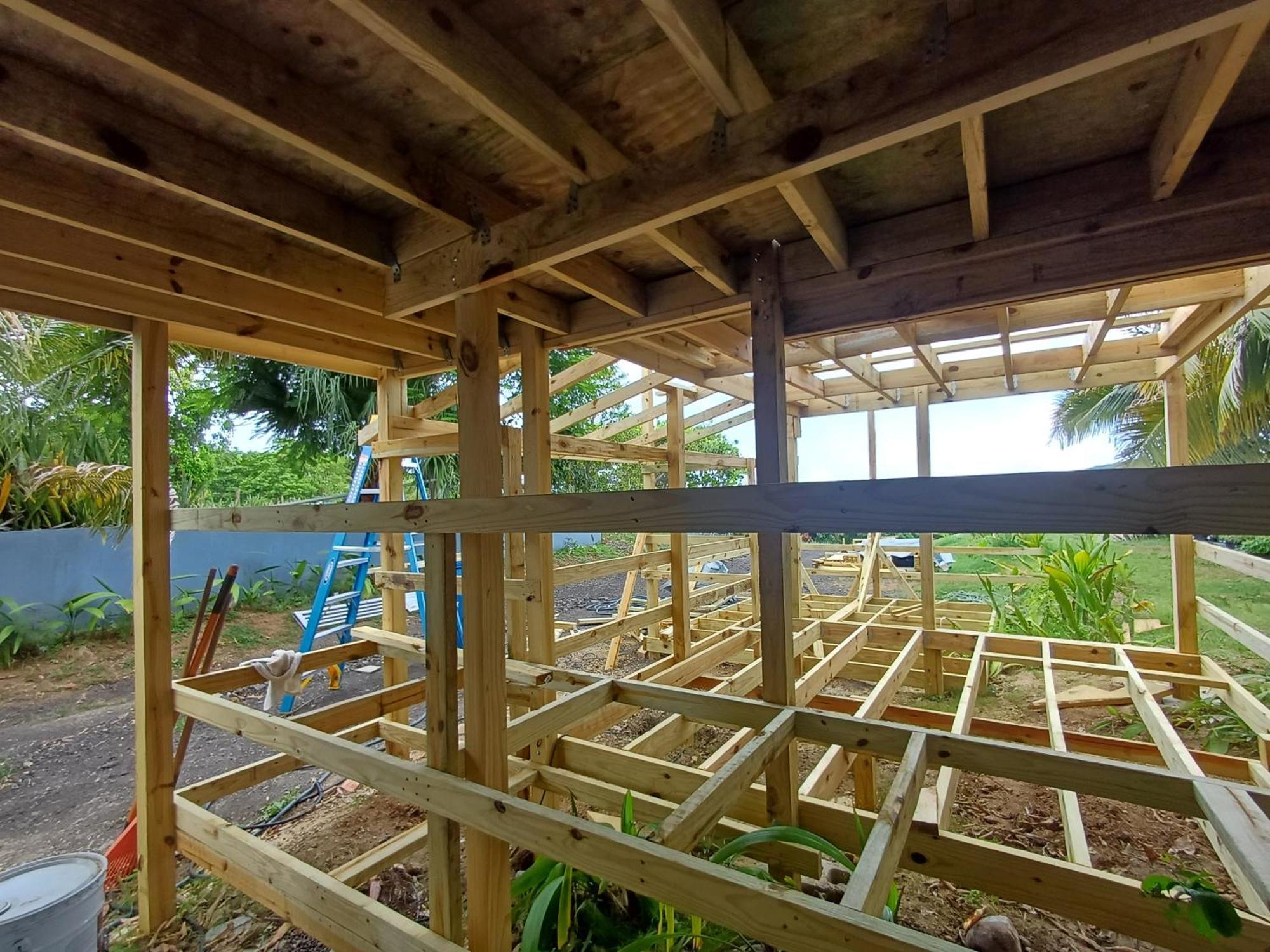 Rooster Run Glamping Camping Has Rooftop And Off The Ground Glamping Experience For 1 To 16 In A Single Tent And Views Of The Rain Forrest And To Culebra Across The Atlantic Ocean W Tents, Linens, Deluxe Air Beds, Warm Shower And More At A Great Pric Vieques Esterno foto