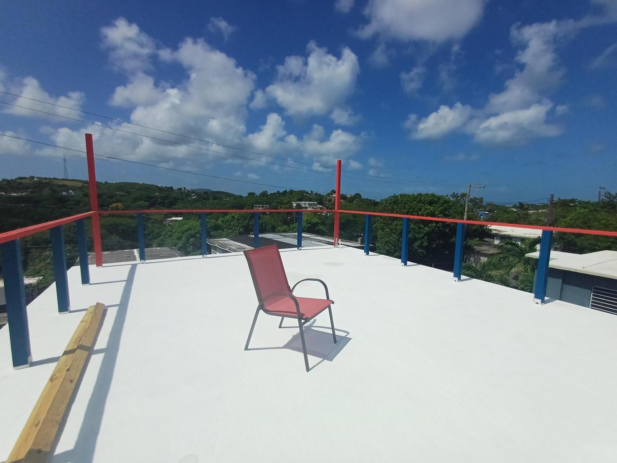 Rooster Run Glamping Camping Has Rooftop And Off The Ground Glamping Experience For 1 To 16 In A Single Tent And Views Of The Rain Forrest And To Culebra Across The Atlantic Ocean W Tents, Linens, Deluxe Air Beds, Warm Shower And More At A Great Pric Vieques Esterno foto