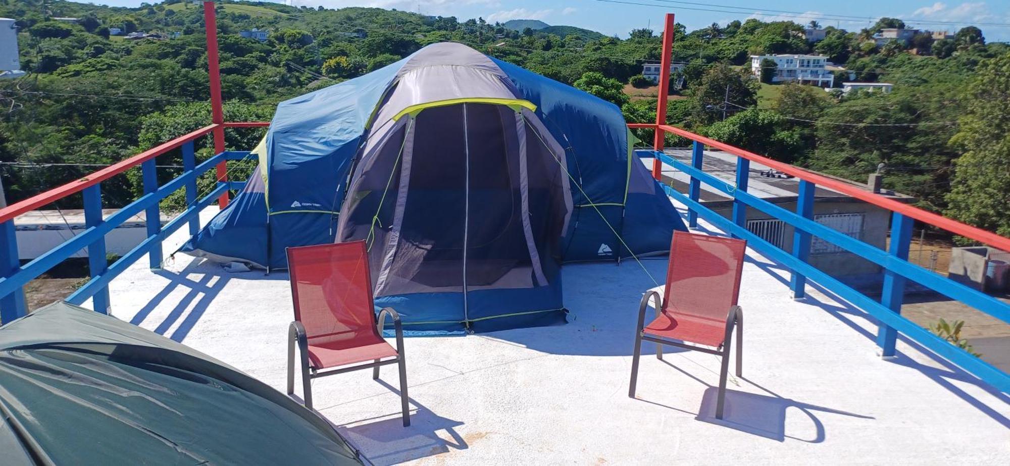 Rooster Run Glamping Camping Has Rooftop And Off The Ground Glamping Experience For 1 To 16 In A Single Tent And Views Of The Rain Forrest And To Culebra Across The Atlantic Ocean W Tents, Linens, Deluxe Air Beds, Warm Shower And More At A Great Pric Vieques Esterno foto